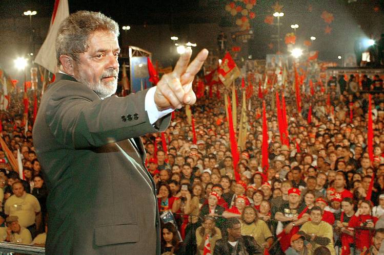 Foto de archivo de 2002 de Luiz Inácio Lula da Silva, uno de los presidentes que ha usado el Estado como motor económico.