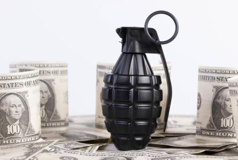 ¿Las subidas globales de los tipos de interés harán estallar la bomba de la deuda global?