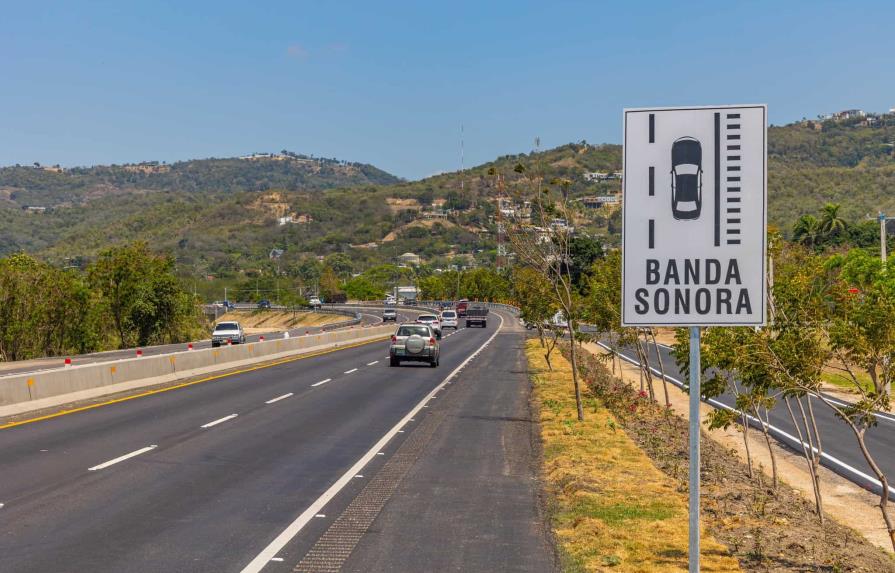 Gasto de capital promedia 2.7 % del PIB en diez años; Presupuesto lo defiende